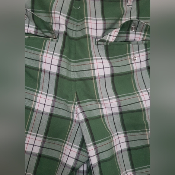 [R2] Green Gingham Skater Shorts - Picture 7 of 11